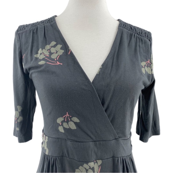 Boden Gray Leaf Print Three Quarter Sleeve Mini Dress - Picture 2 of 7